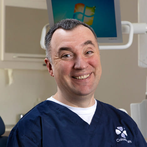 Endodontist Robert Austheim