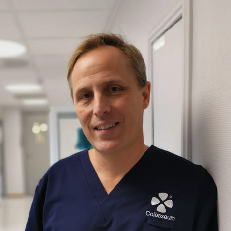 Oralkirurg_Endre Hellem
