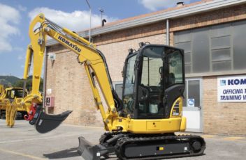 Komatsu PC30MR-5 minigraver