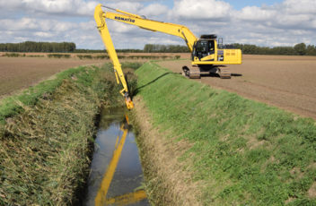 Komatsu_Super_Long_Front_SLF_LR_PC210_beltegraver_hesselbergmaskin