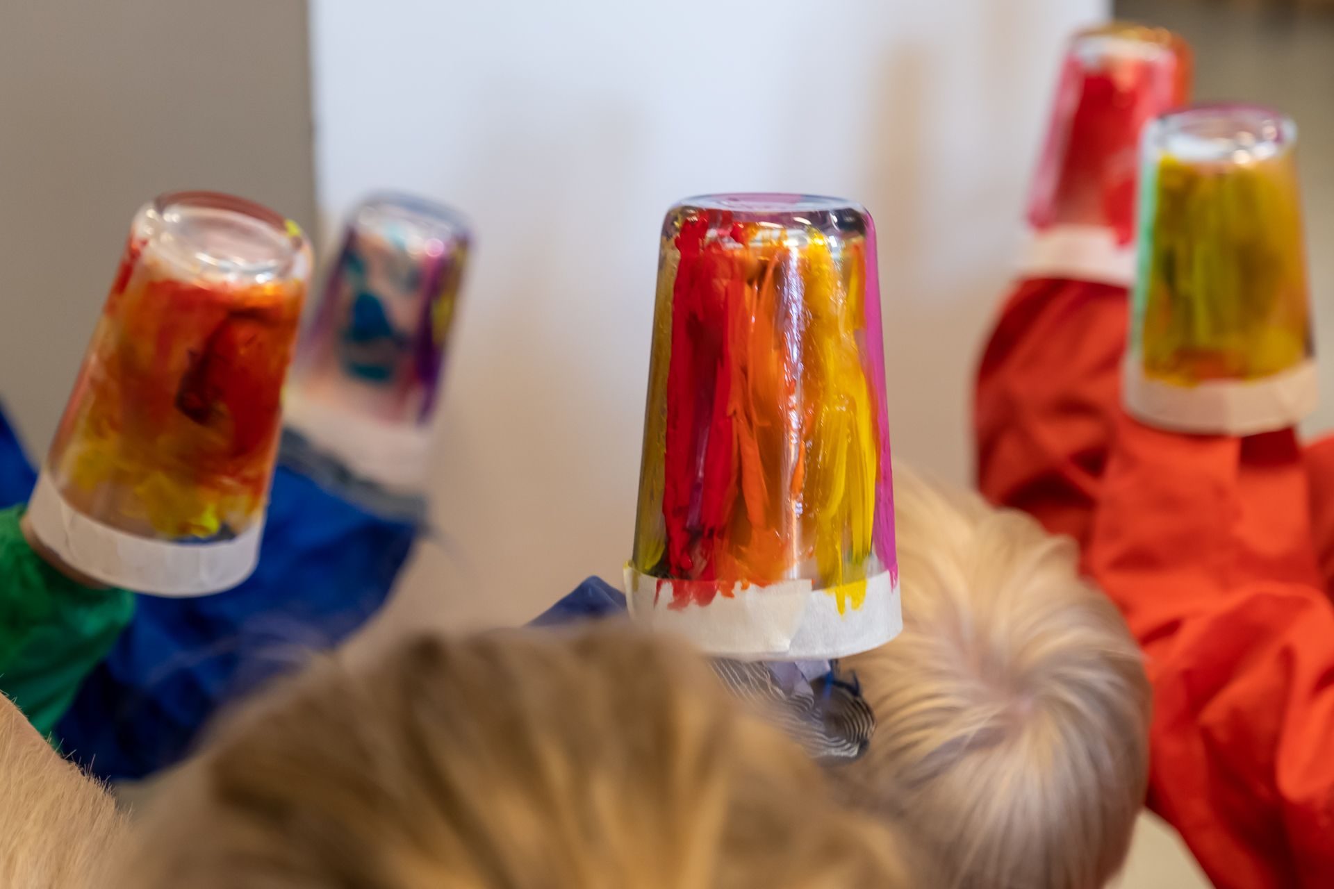 Barnegaheverksted Festspillene i Nors-Norge Festspillglass - med Glassblåser Cathinka Mæhlum og Kristin Risan (1)