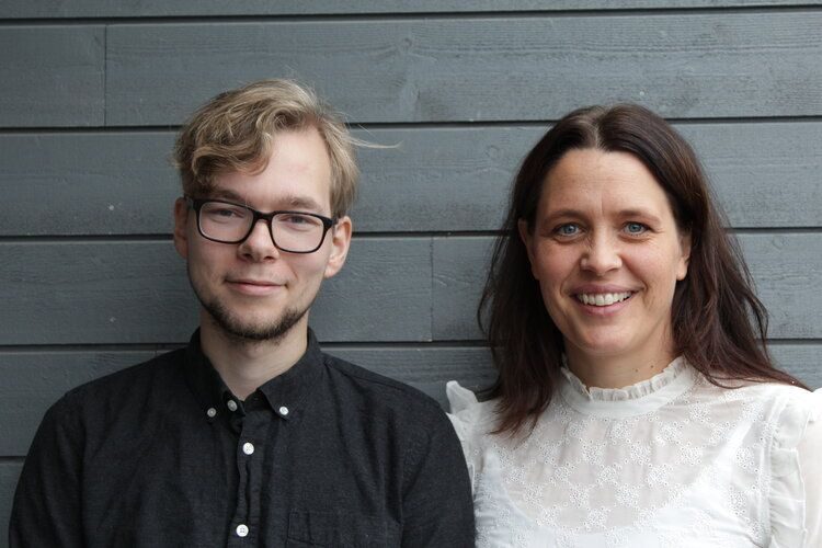 Musiker Viktor Bomstad og fortellerkunstner Marianne Sundal