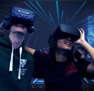 Ungdom prøver VR-briller
