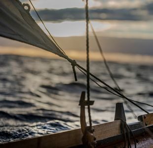 Nærbilde av en såkalt geitbåt, som er ute på havet