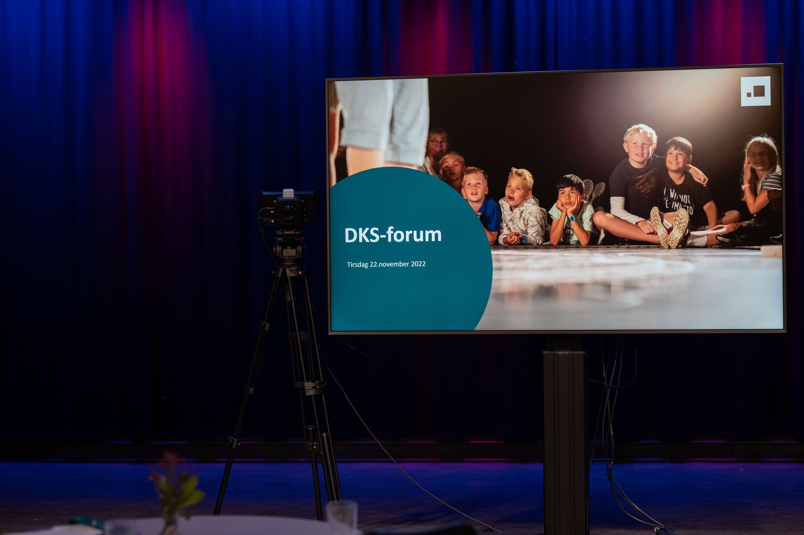 Et skjerm hvor det står "DKS-forum"