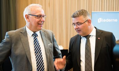 Forbundsleder Audun Ingvartsen i samtale med olje- og energiminister Kjell-Børge Freiberg på Energikonferansen 2018.