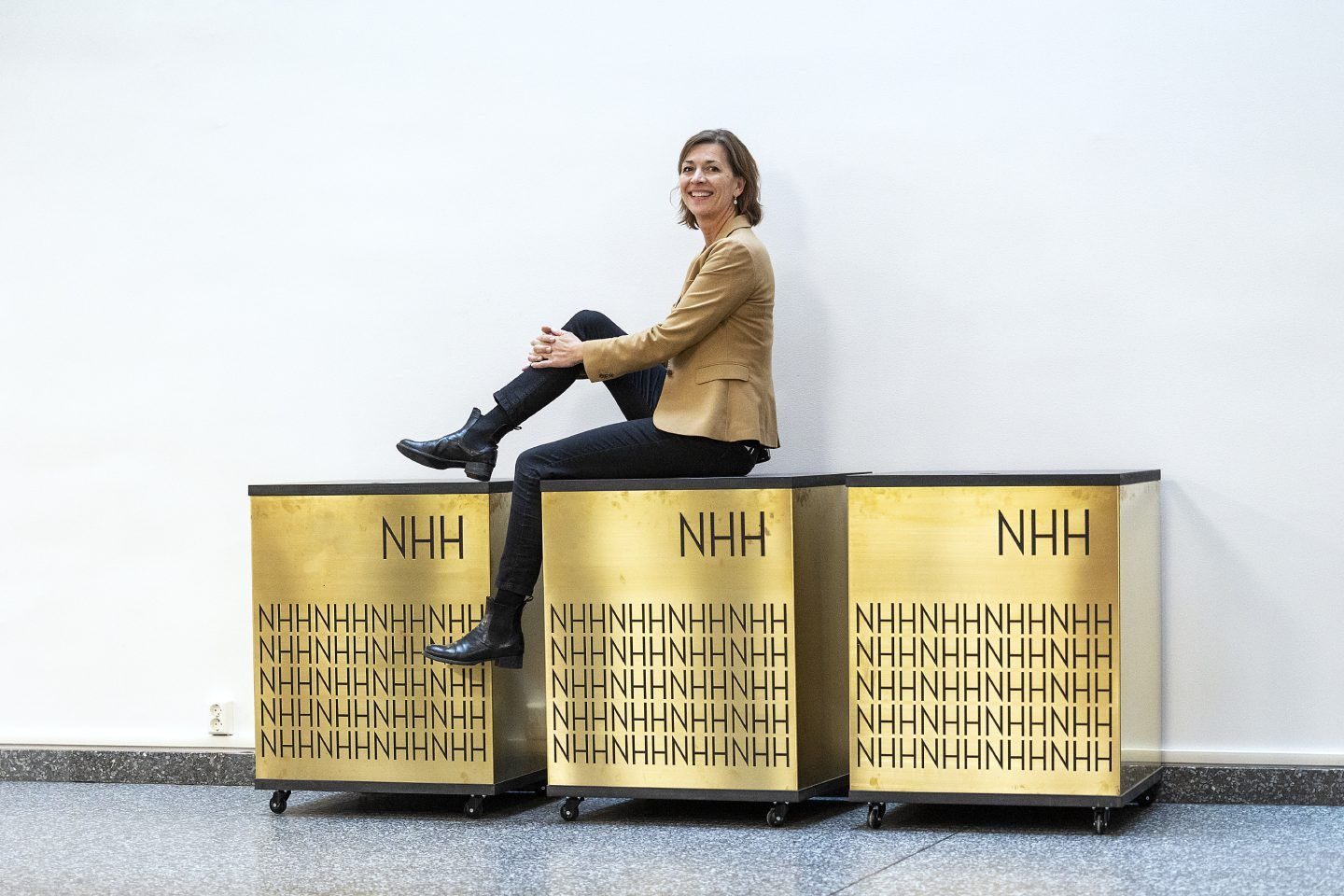 Professor i strategisk styring, Inger Stensaker, som sitter på 3 gullbokser på NHH 