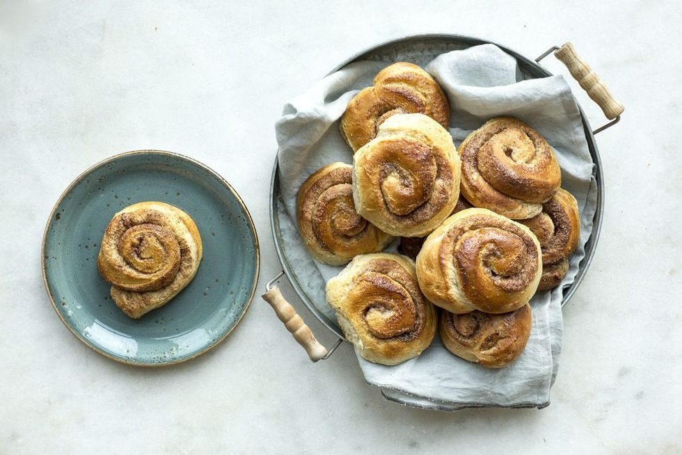 Kanelboller på svensk fika