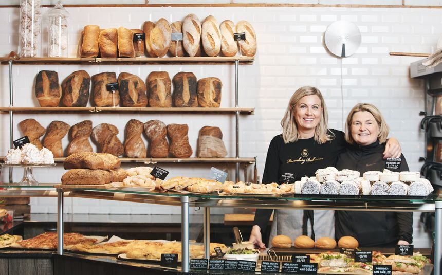 Kristi og Heidi Helgesen i Rosenborg bakeri
