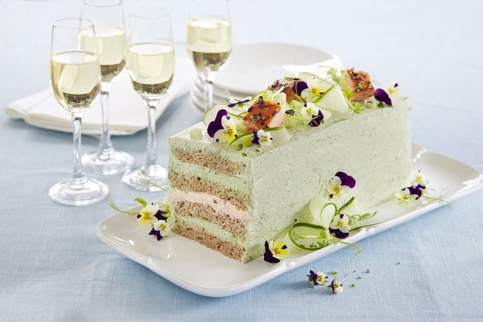 Smørbrødkake med laks