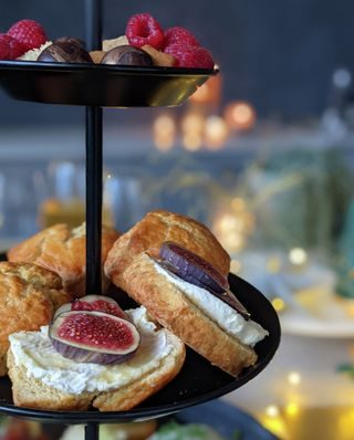 Scones med kremost