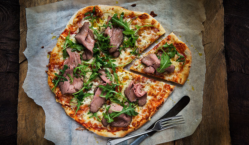 Pizza med reinsdyrstek