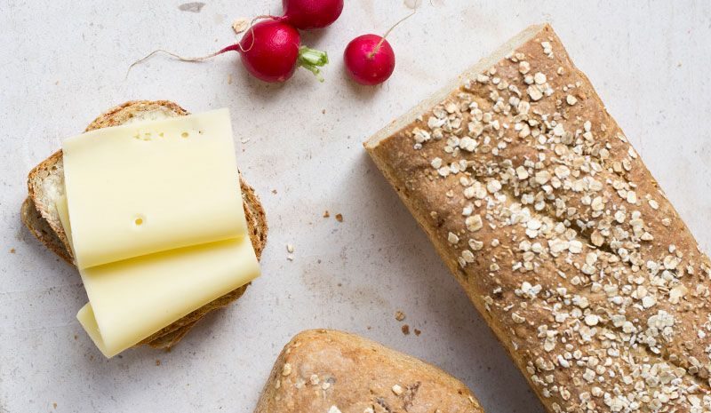Grovt gulrotbrød gir sunne matpakker