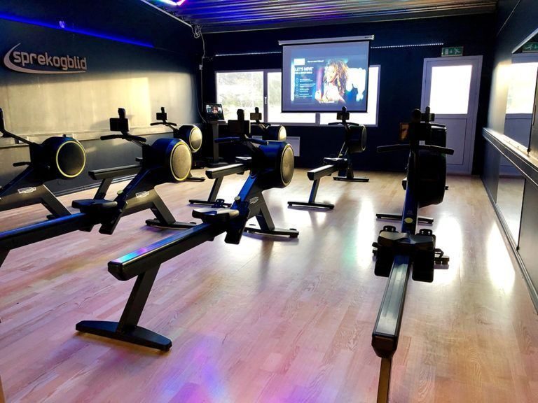 Skillrow rosal Sprek og Blid Straume Technogym