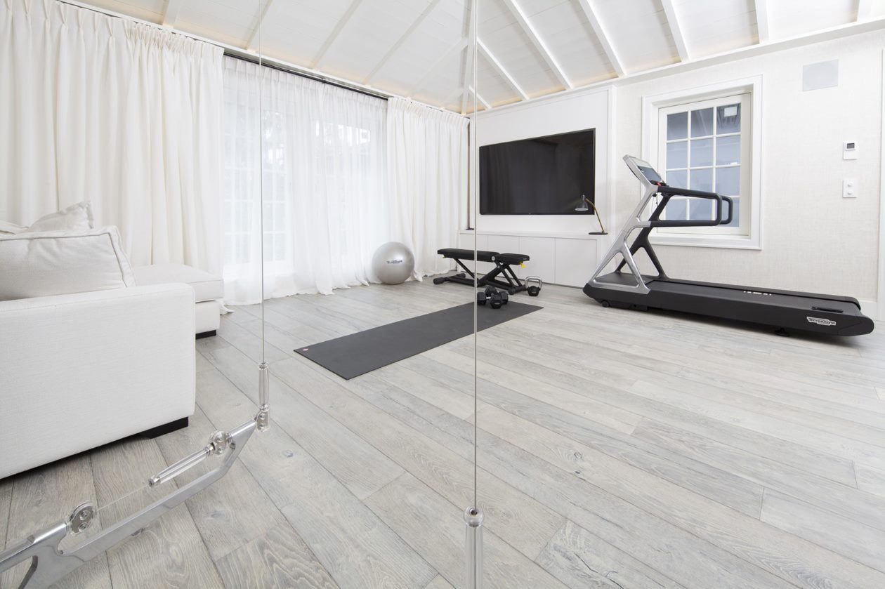 Hjemmegym med Technogym: Ullernkammen – Tidløs eleganse (Nadir)