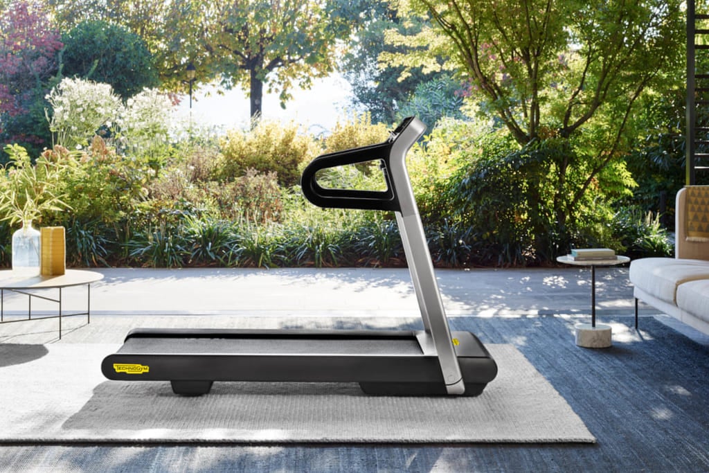 Upptäck Technogym MyRun för att fortsätta din träning hemma.