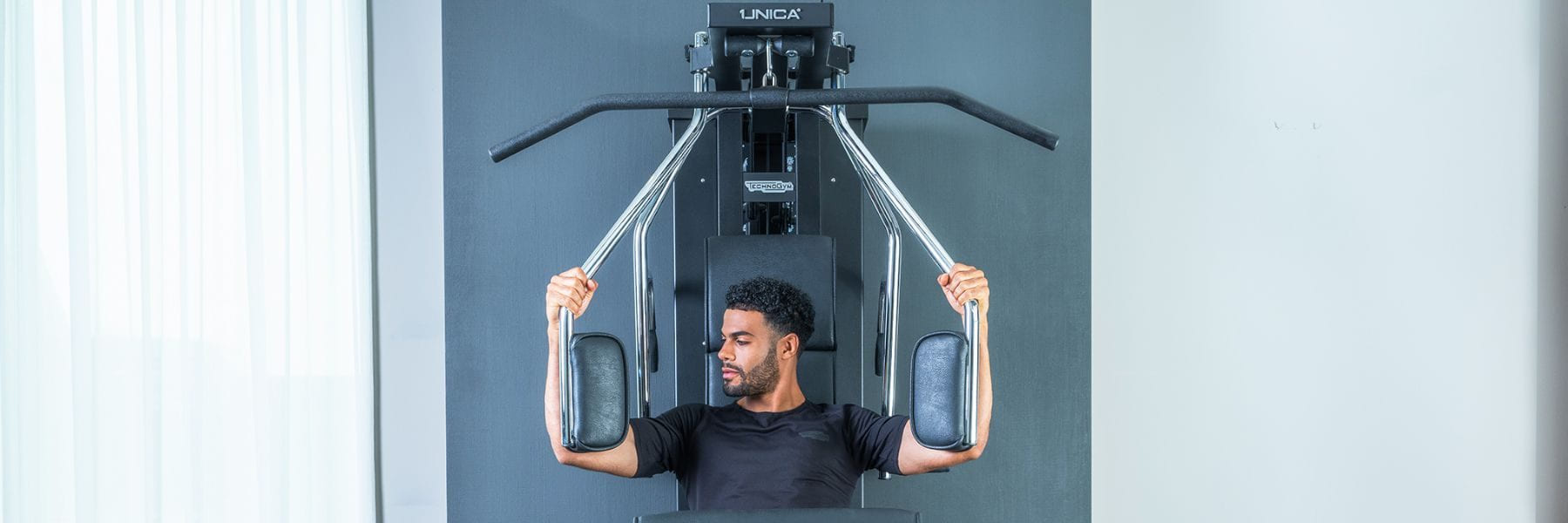 Technogym UNICA – 25 styrketräningsövningar på 1,5 kvm