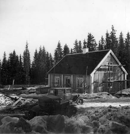 Södra flygeln under uppbyggnad.
